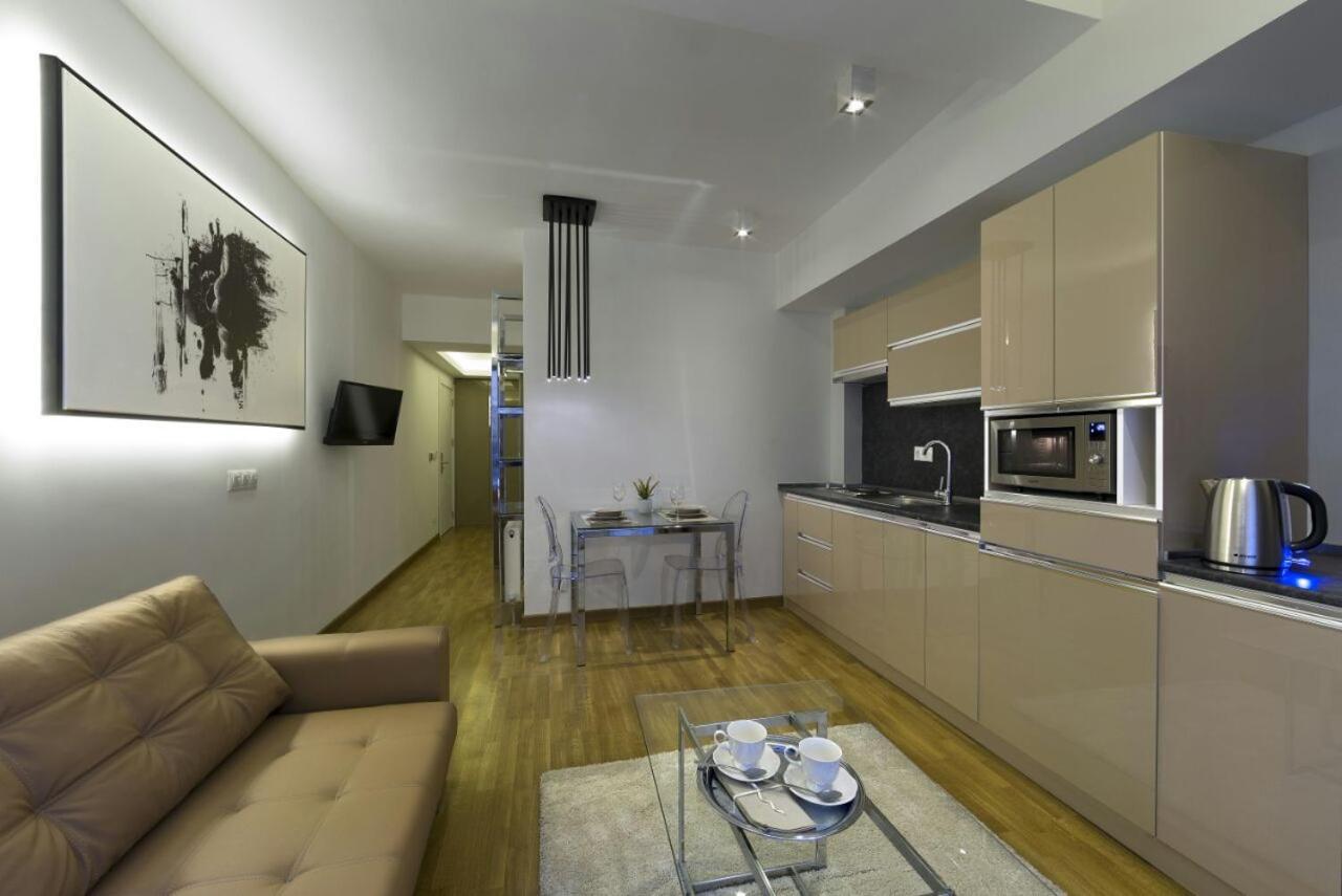 The Place Suites By Cey Istanbul Exterior foto